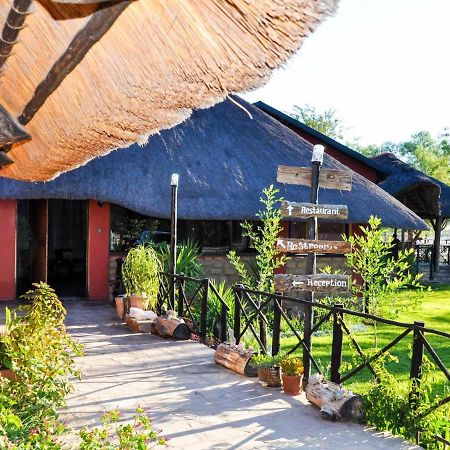 Die Dam - Transkalahari End Resort Gobabis Bagian luar foto