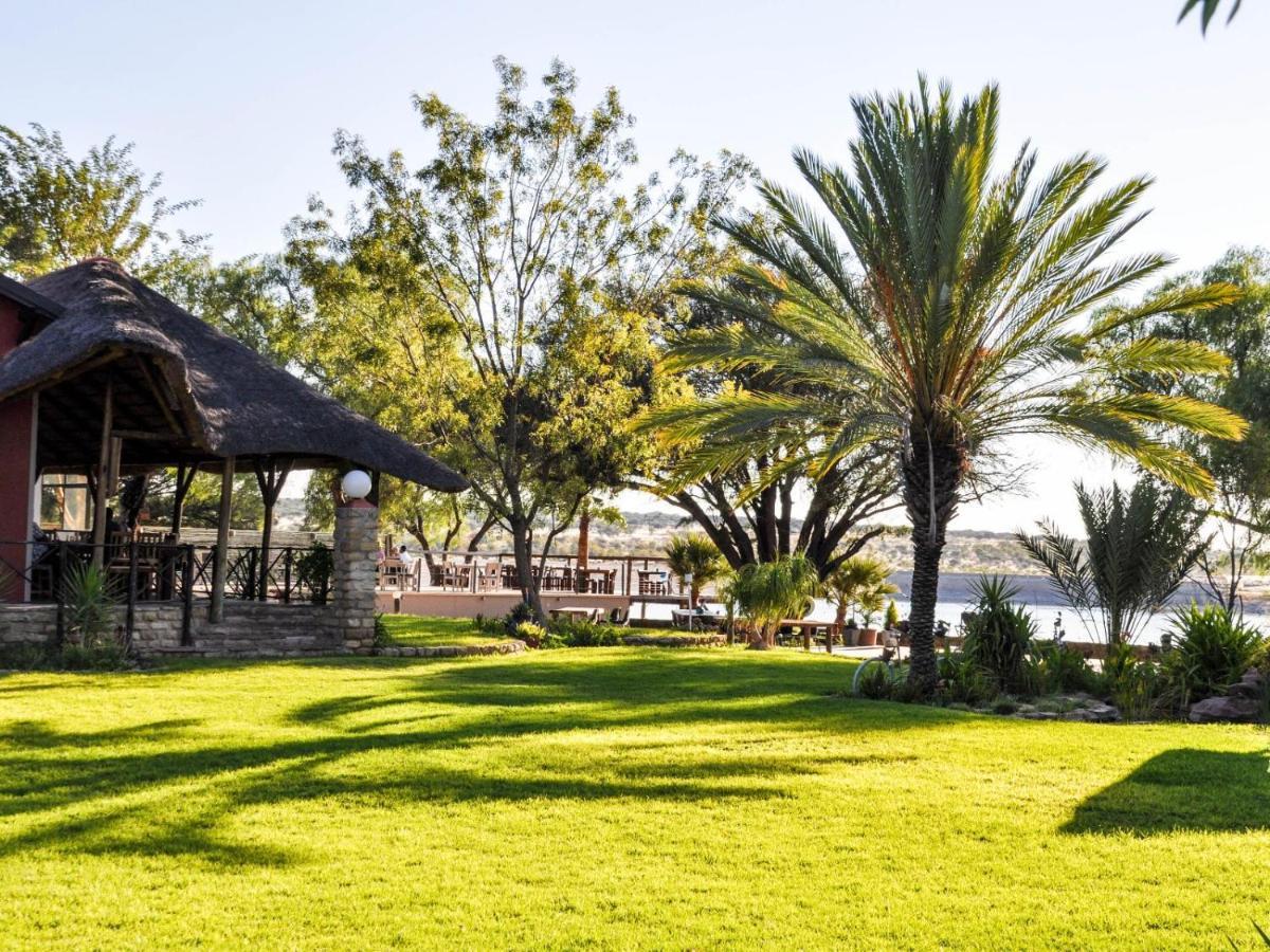 Die Dam - Transkalahari End Resort Gobabis Bagian luar foto