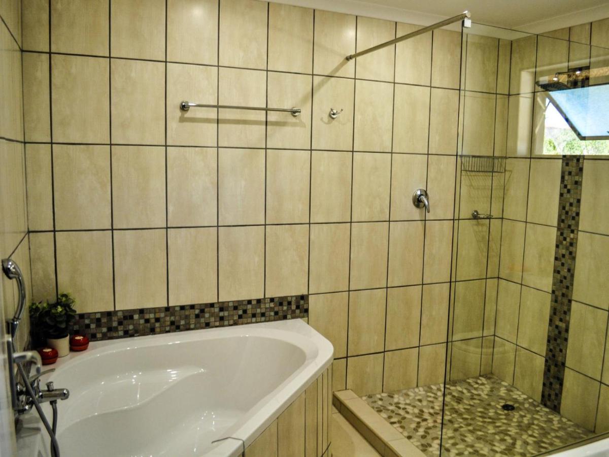 Die Dam - Transkalahari End Resort Gobabis Bagian luar foto